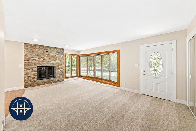 Foto del edificio - 12400 Elmhurst Pkwy