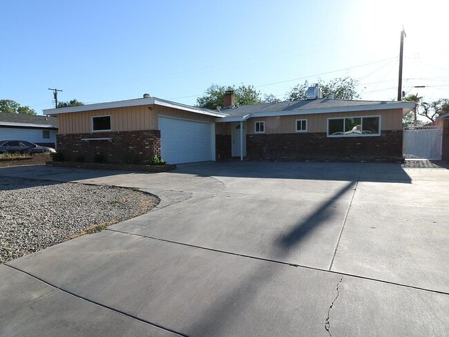 Foto del edificio - 44515 Stanridge Ave