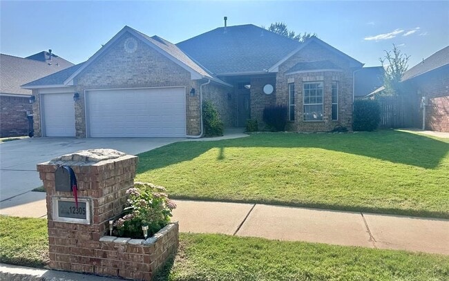 Building Photo - 12305 Sherrie Elaine Dr