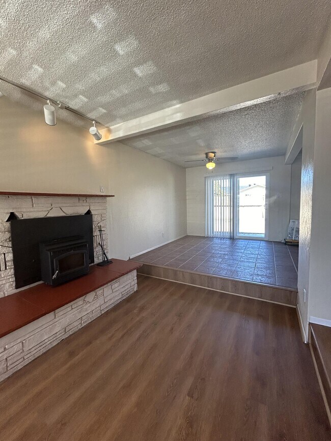 Building Photo - 2914 Bel Air Ct NE