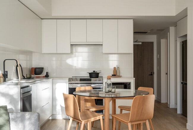 Building Photo - Mera 710 Dogwood
