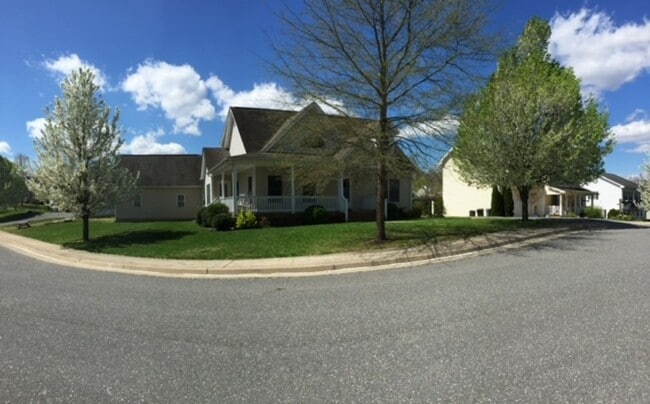 Building Photo - Single Family Home within Lexington City Limits