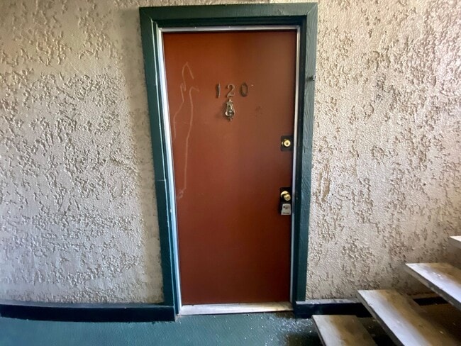 Photo - 2-Bedroom Condo is located at High Hollows