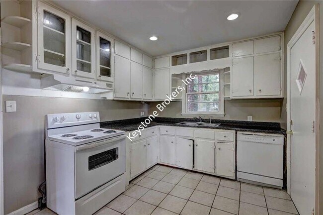 Foto del edificio - 1316 Rock Springs St