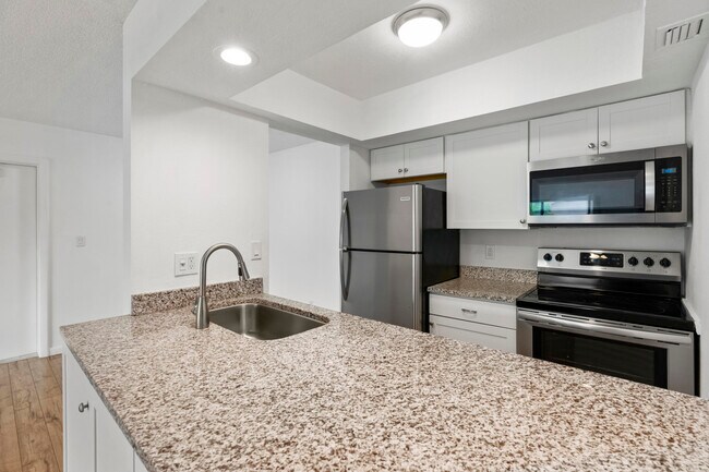 Foto del edificio - 844 NW Fork Rd