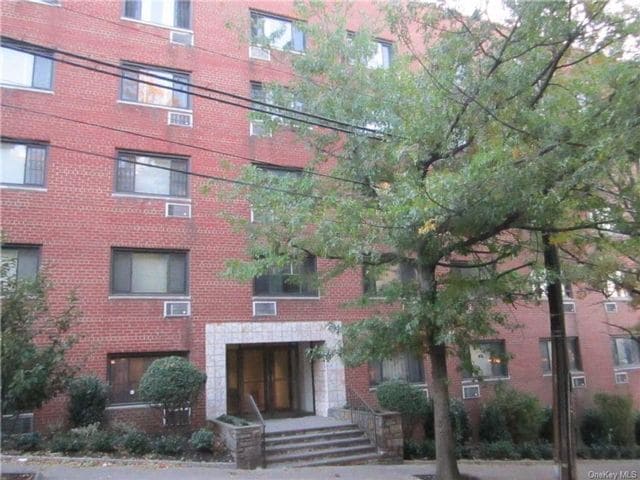 Foto principal - 680 N Terrace Ave
