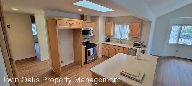 Building Photo - 3 br, 2 bath House - 2820 Johnson Rd