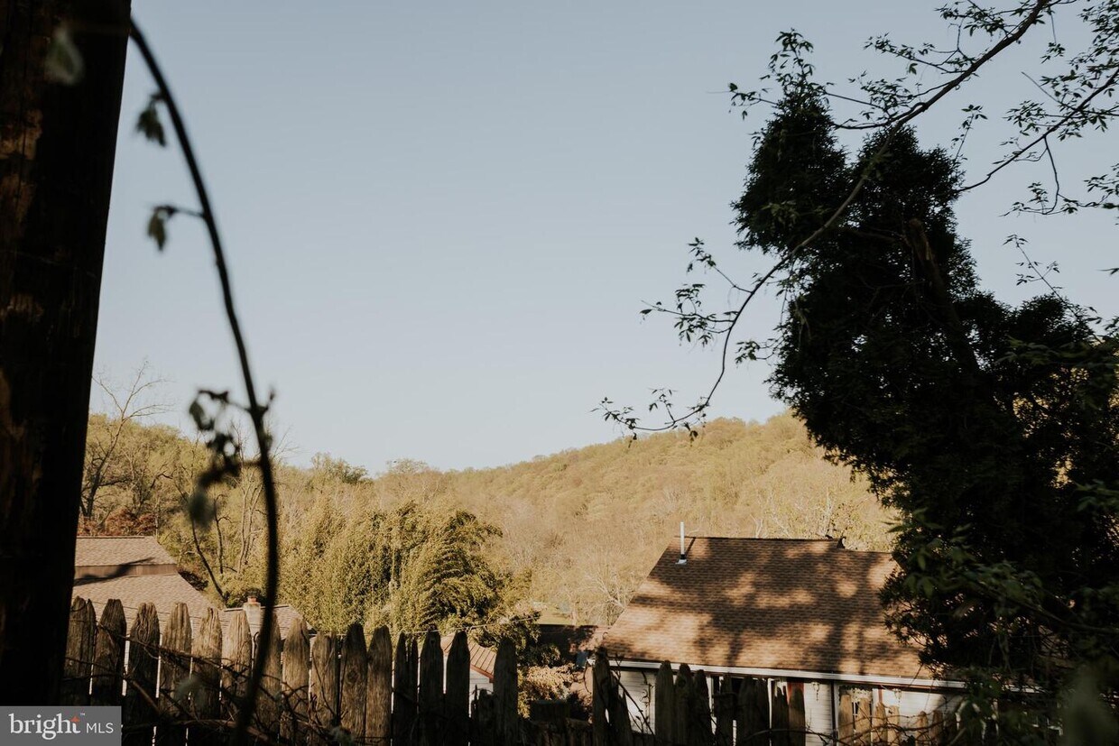 964 Paige Ct, FeastervilleTrevose, PA 19053 House Rental in