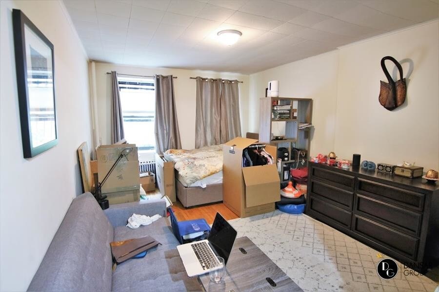 Foto principal - 120 West 75th Street