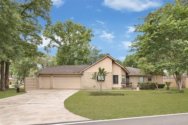 Building Photo - 52 Greentree Ln