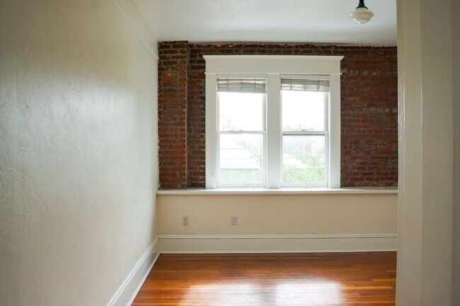 Foto del edificio - 1008 N Killingsworth St