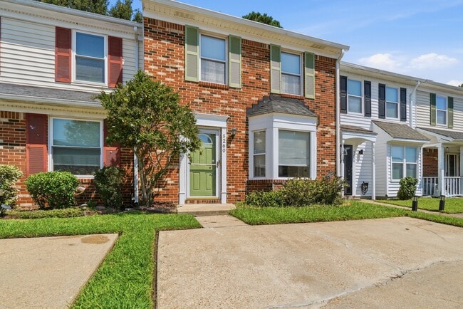 Building Photo - 5260 Settlers Park Dr