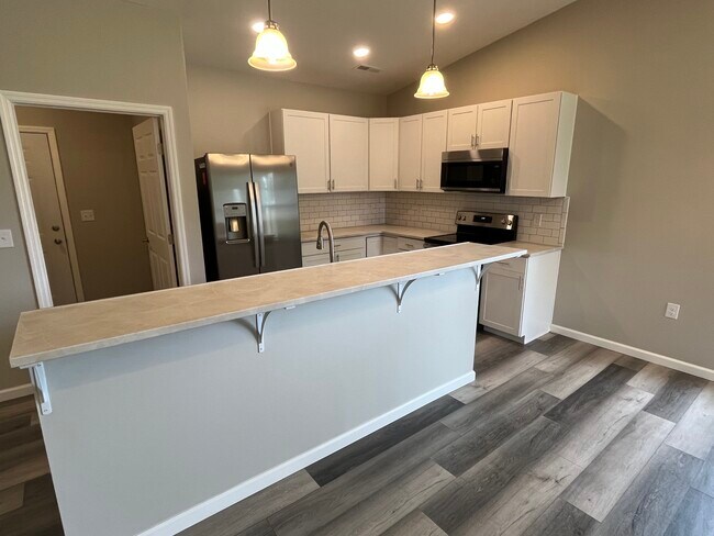 Foto del edificio - 118 Burgundy Dr