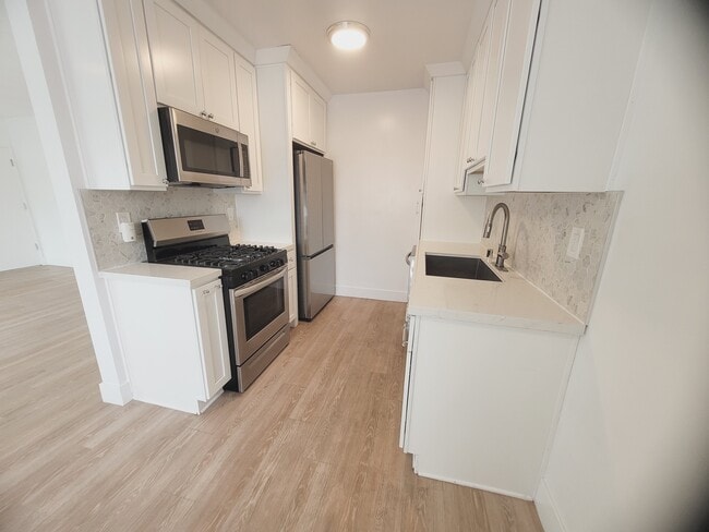 Building Photo - 1420 Berkeley St