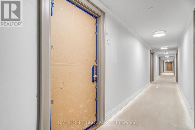 Photo du bâtiment - 4955 Yonge St