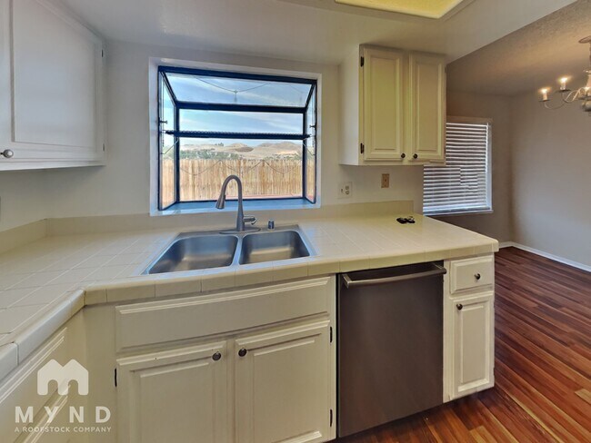 Building Photo - 3428 Ridgecrest Ct
