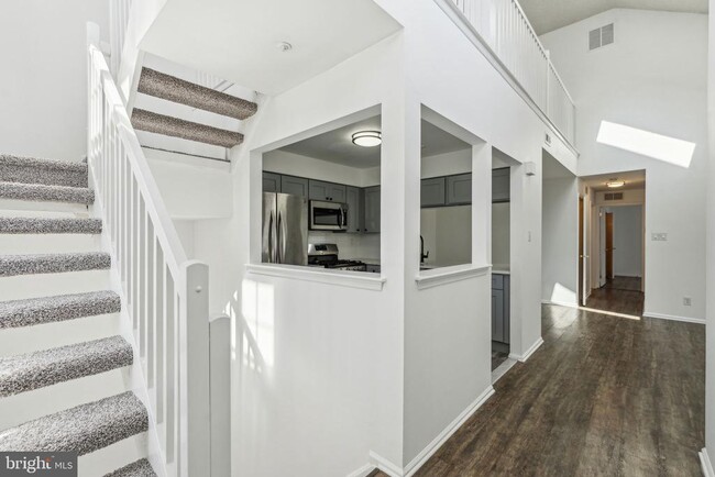 Foto del edificio - 4202 Aberdeen Ln