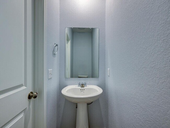 Foto del edificio - 1716 Frontenac St