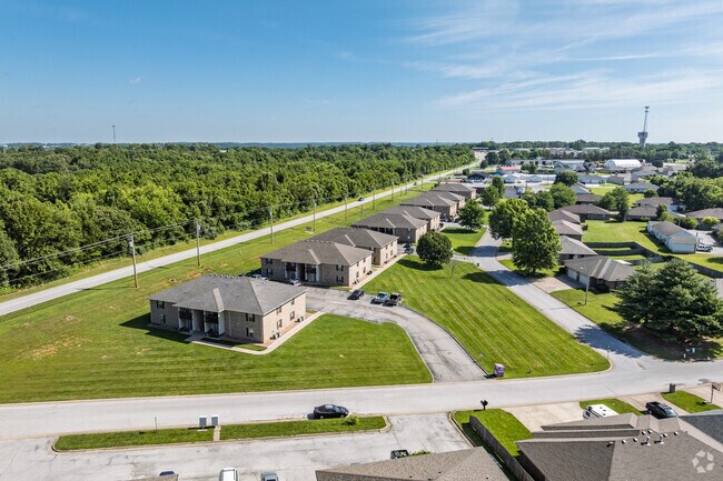 Foto aérea - Ozark South Apartments