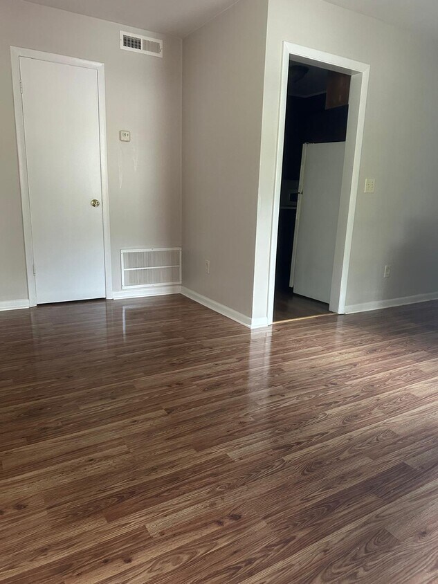 Foto principal - 718 Windsor Ave SW