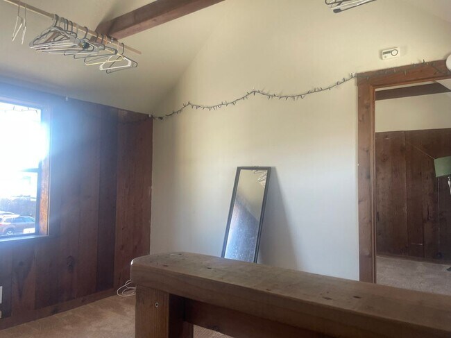 Foto del edificio - 315 Cypress Ave