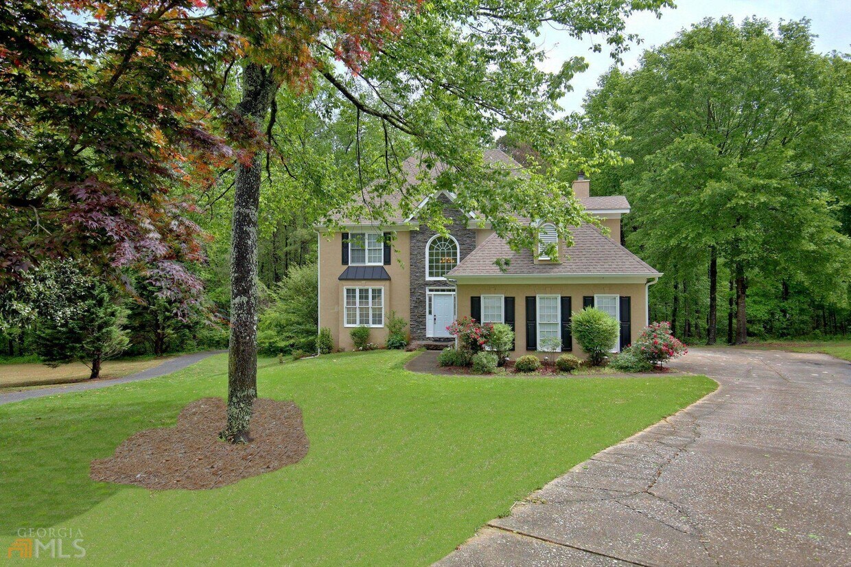Primary Photo - 720 Alderly Ln