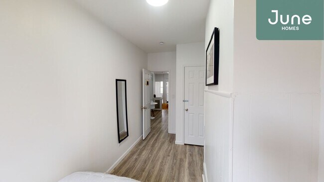 Foto del edificio - ROOM ONLY in 4-bed/1.0-bath Home