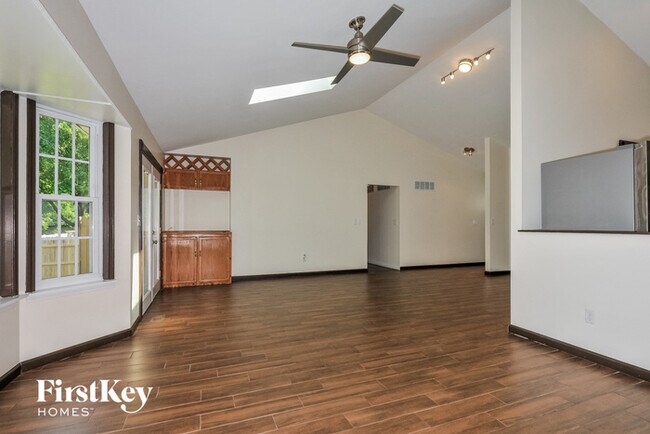 Foto del edificio - 202 Barrington Dr