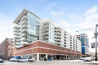 Building Photo - 909 W Washington Blvd