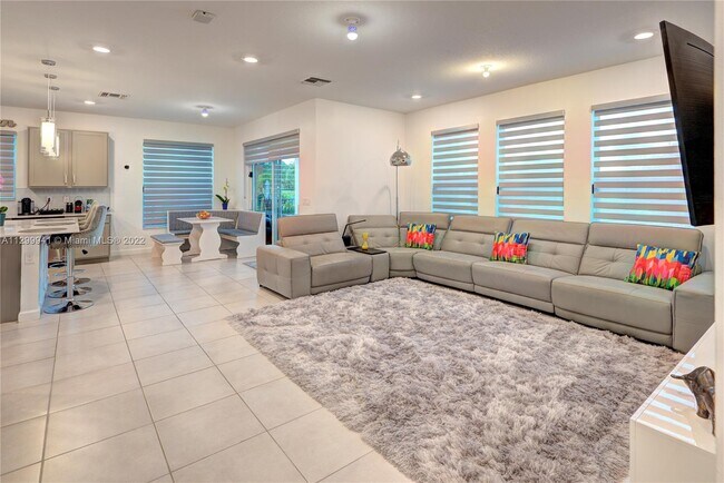 Building Photo - 3274 Dunning Dr