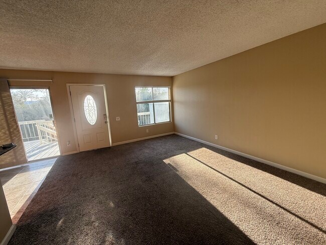 Living Room - 836 Pillar Point Way