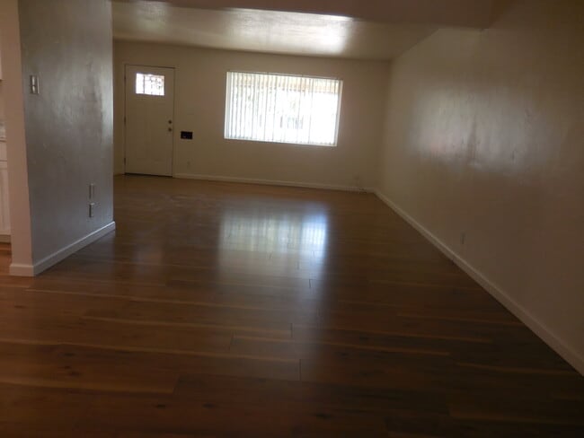 Living Room & Dining Room - 1409 E Orange St