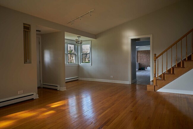 Building Photo - 401 Bonnie Brae Ave