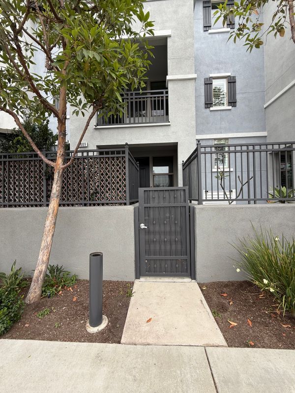 Foto del edificio - 3009 E Pacific Coast Hwy
