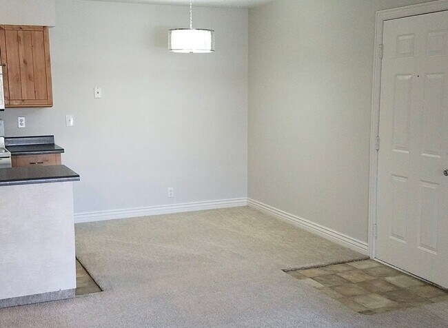 Foto del edificio - Beautiful 2 bedroom/2 bathroom condo with Mountain View’s