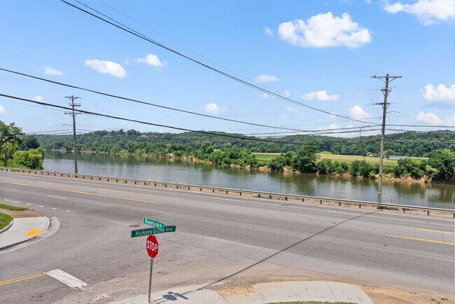 Foto del interior - Hickory Grove Blvd - 111