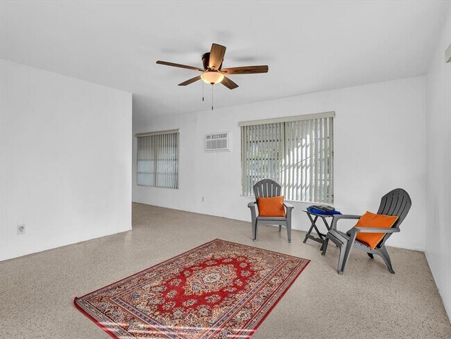 Foto del edificio - 2191 NE 172nd St