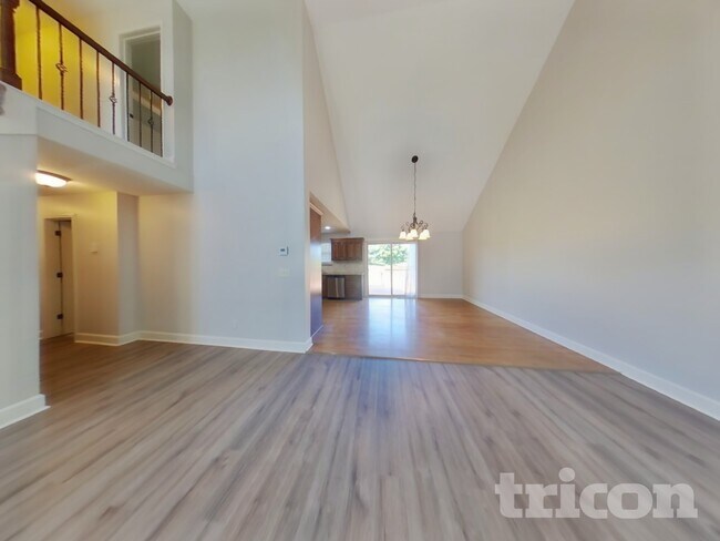 Foto del edificio - 18404 Rock Ridge N