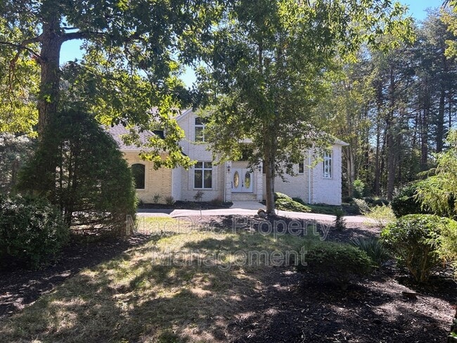 Building Photo - 11103 Fawn Lake Pkwy