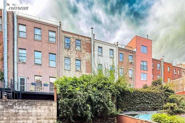 Foto del edificio - 33 Bradhurst Ave.