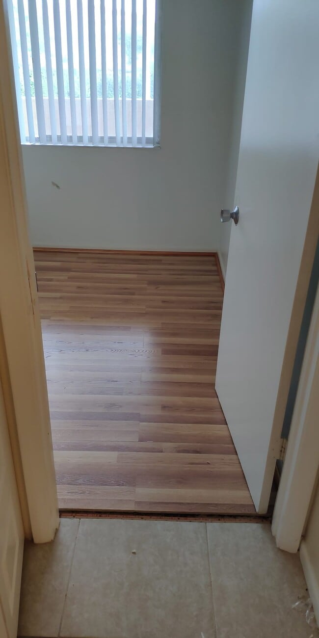 NEWBEDROOM FLOORS - 3212 Strawflower Way