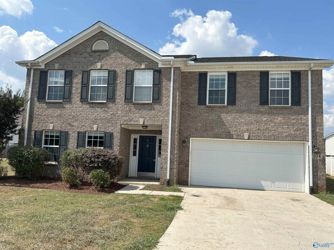 Foto principal - 104 Preston Cir
