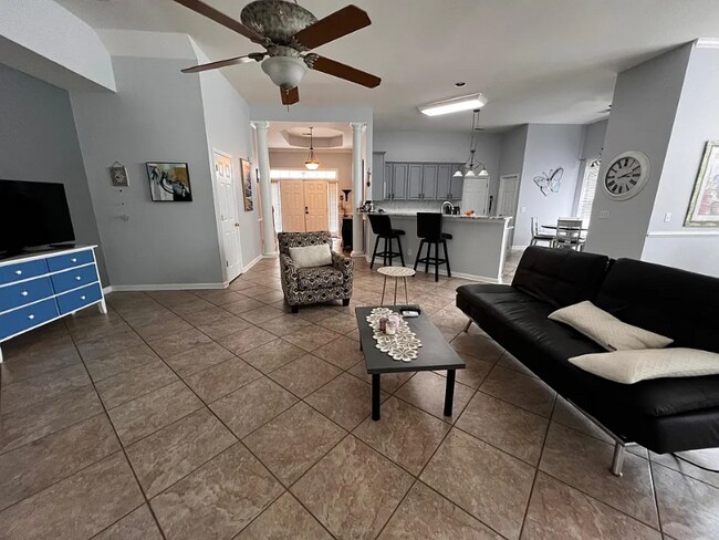 Foto del edificio - 2834 Farmer Brown Ct