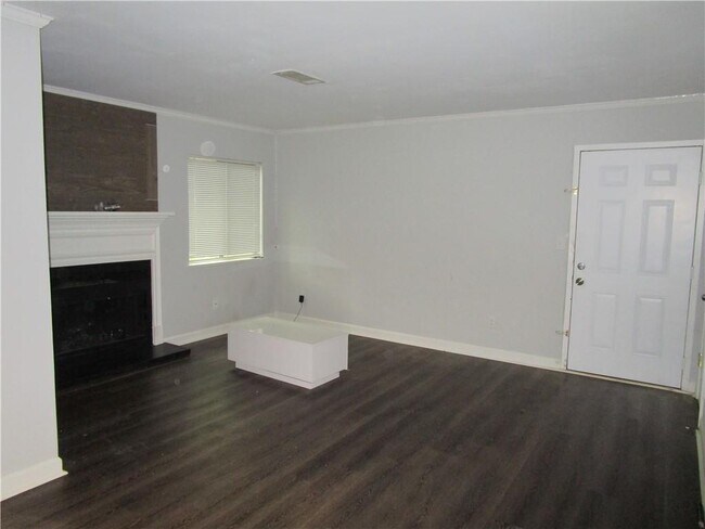 Building Photo - 4003 Wingate Way