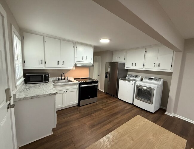 Foto del edificio - 20 Burgess Ave