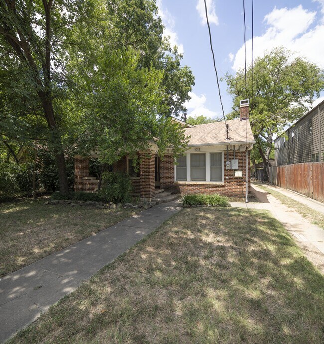 1013 N Locust St, Denton, TX 76201 House for Rent in Denton, TX