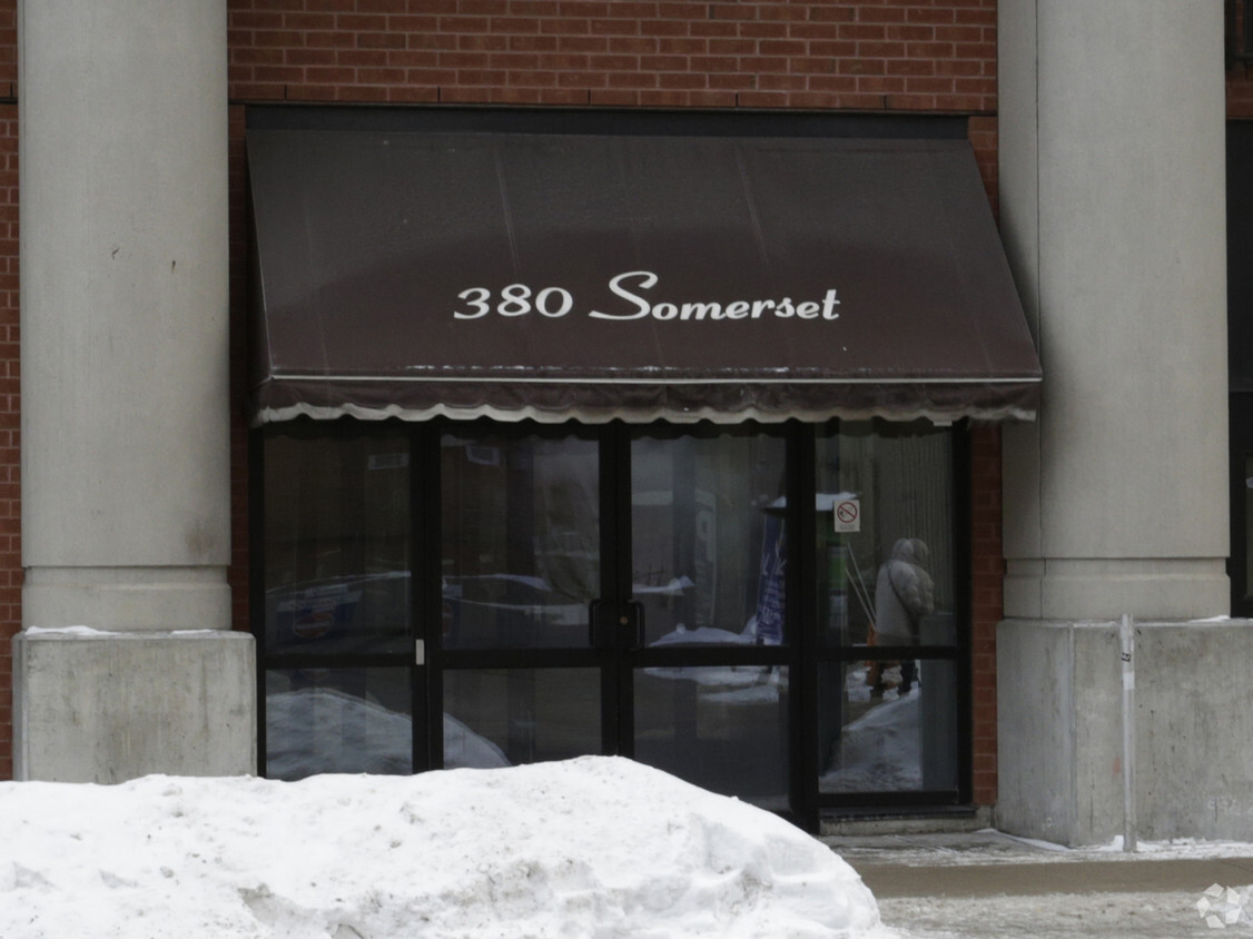 Building Photo - 380 Somerset