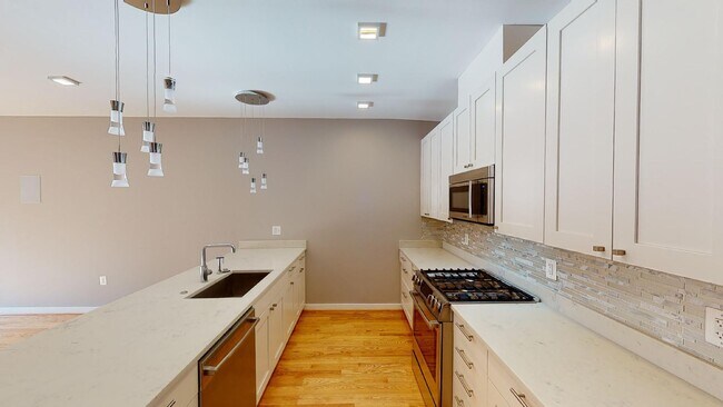 Building Photo - 4317 15th St NW