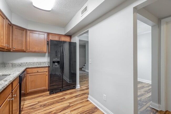 Building Photo - 6876 Beulah Dr