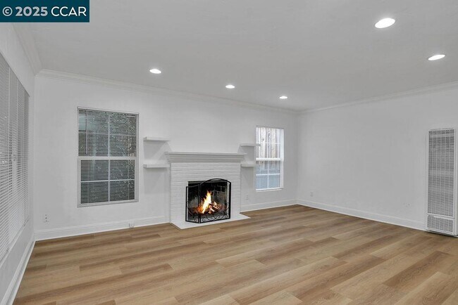 Foto del edificio - 1830 Pine St